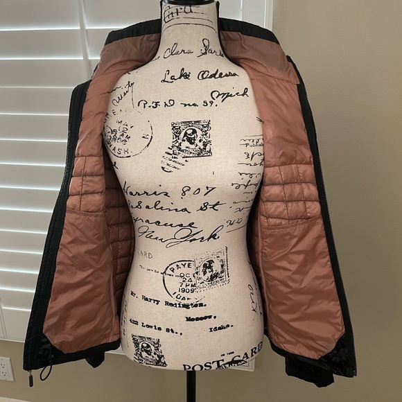 The North Face Women’s Thermoball Jacket - Picture 4 of 12